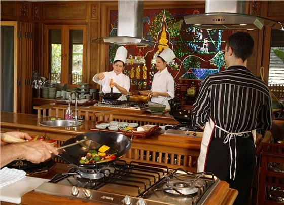 開(kāi)放式酒店廚房 開(kāi)放式酒店廚房